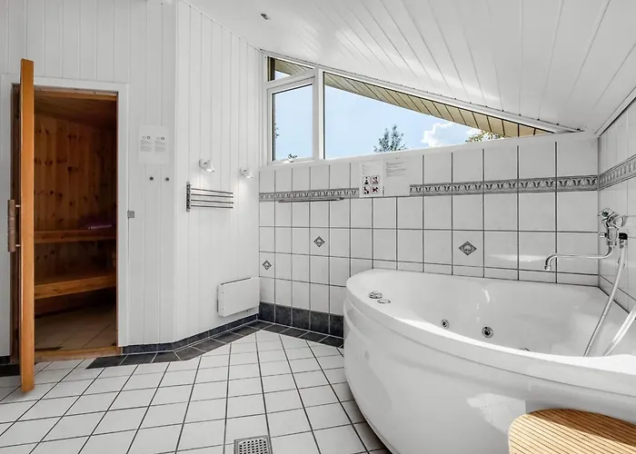 Margrethe - 600m From The Sea By Interhome *